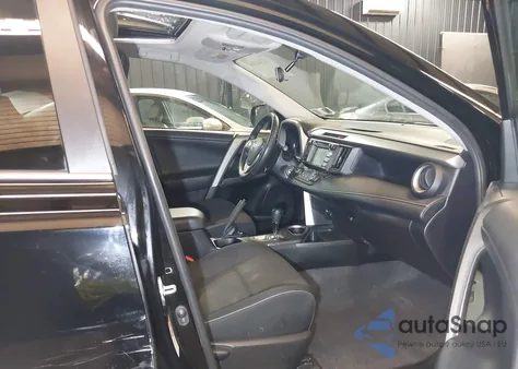 2016 Toyota Rav4 Xle z USA, uszkodzony, nr VIN 2T3RFREV5GW450313